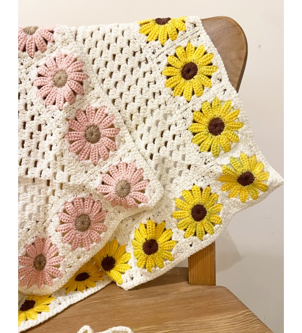 Çiçek Detaylı Bandana