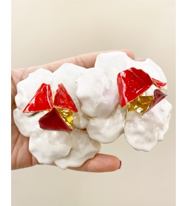 Çok İri Çiçekli Küpe...